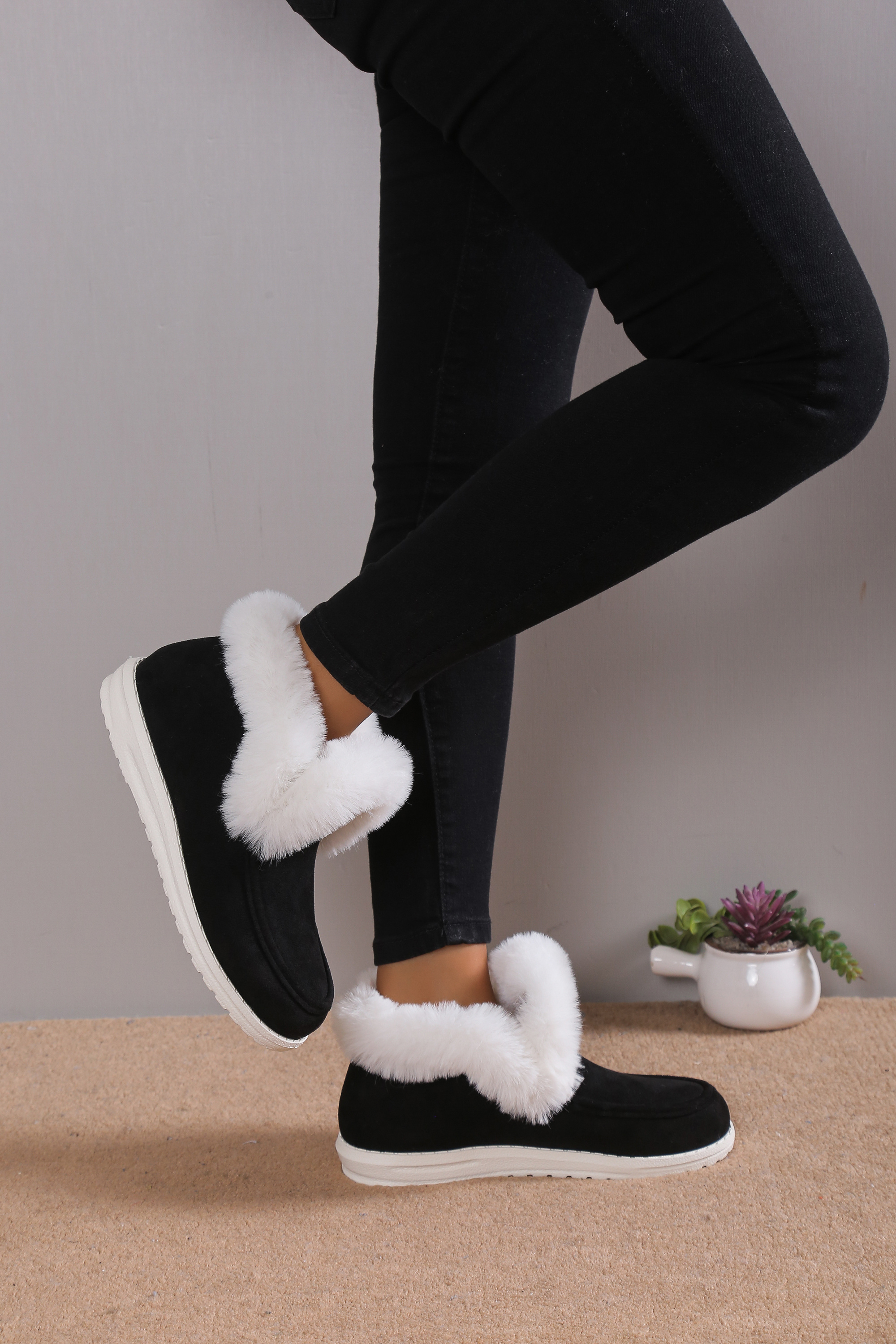 snow boots women s solid color casual slip plush lined boots details 4